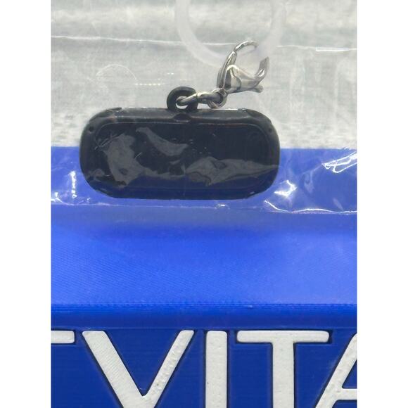 Sony ps vita 1000 console keychain new - Picture 3 of 3